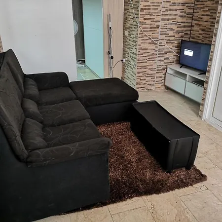 Lindo Y Comodo Apartamento * ארונה